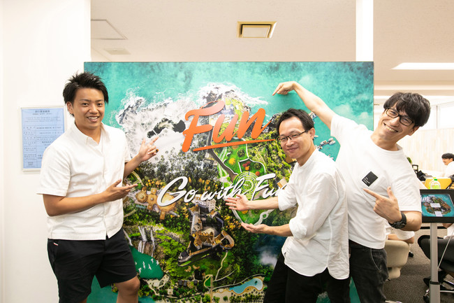 (写真左)代表取締役CEO 三木健司、(中央)VPoE 青木啓剛、(右)CPO 石田繁樹