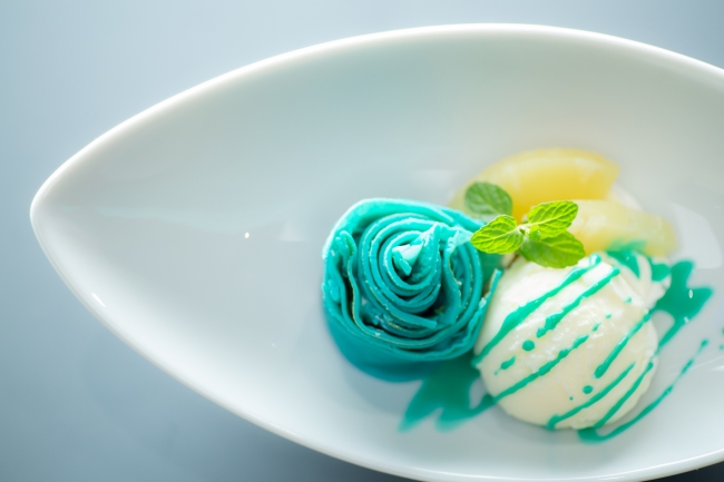 咲け、青薔薇クレープ
