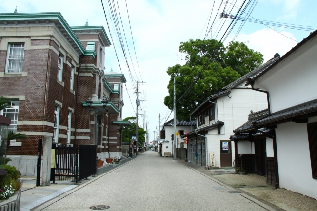 長崎街道が通る佐賀市柳町付近