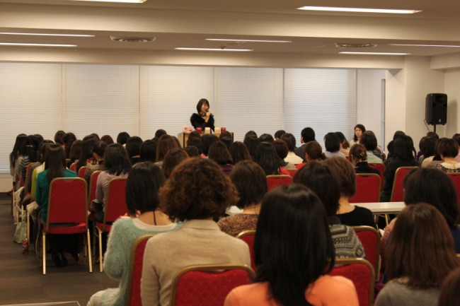 前回の講演会の様子