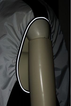 夜間走行用反射テープ